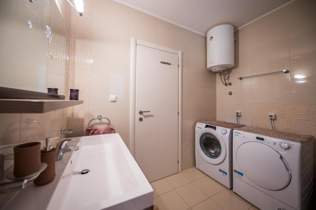2 Bathrooms, Free Parking Spot, Prt Sea View Appartement *
